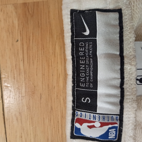 Nike NBA Chicago Bulls Cream Showtime Performance Pants Men's Size Small - Picture 11 of 15